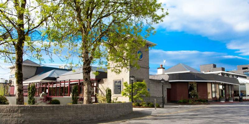 Treacys West County Hotel Ennis Exterior foto